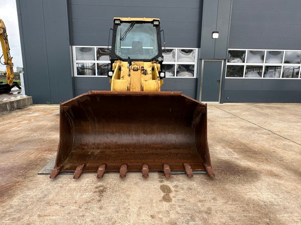 1997, CATERPILLAR 953C DOZER