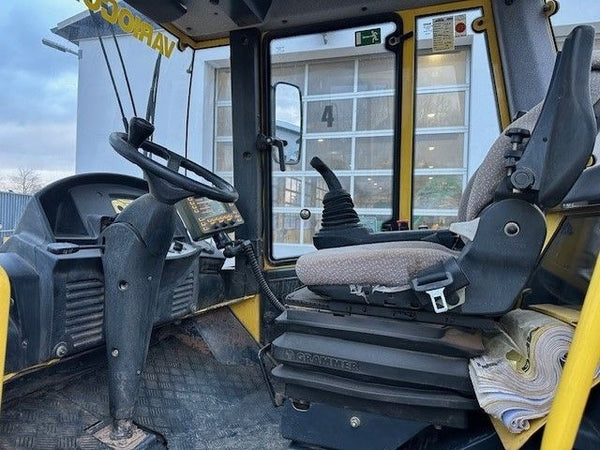 2009, BOMAG BW213Di - 4 POLYGONAL ROLLER COMPACTOR