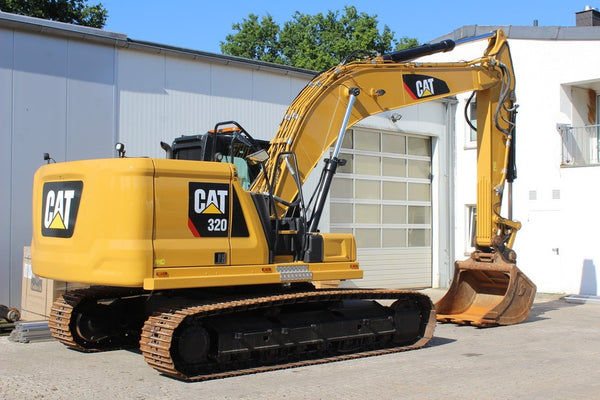 2017, CATERPILLAR 320FL TRACKED EXCAVATOR