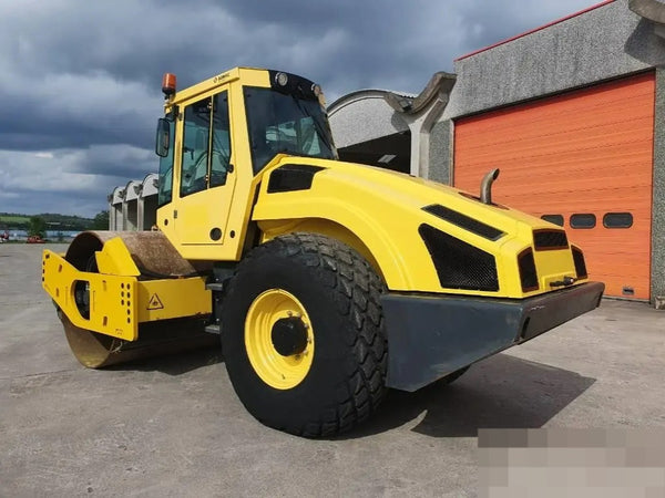 2015, BOMAG BW 211 D-4 SINGLE ROLLER COMPACTOR