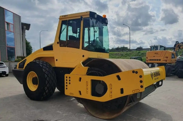 2015, BOMAG BW 211 D-4 SINGLE ROLLER COMPACTOR