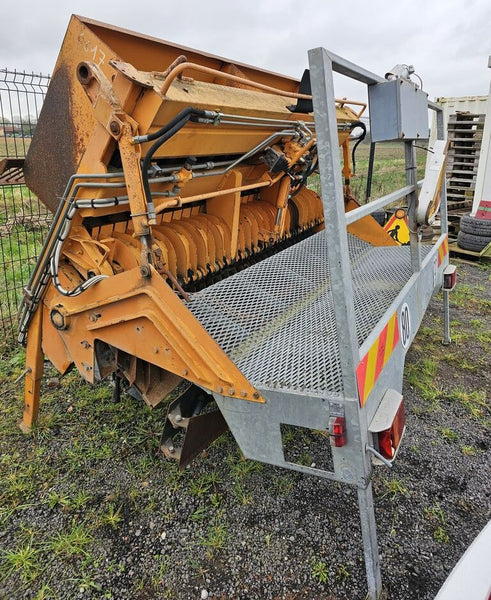 1998, SECMAIR CHIP SPREADER, LAYING WIDTH: 2.5M