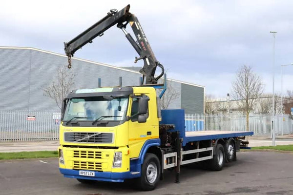 2007, VOLVO FM9 300, 6X2 ATLAS 165.2E CRANE FLATBED TRUCK