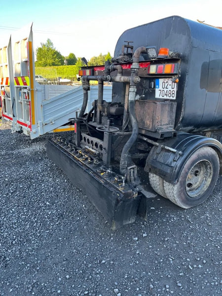 2000 ISUZU, 4x2, BITUMEN TRUCK